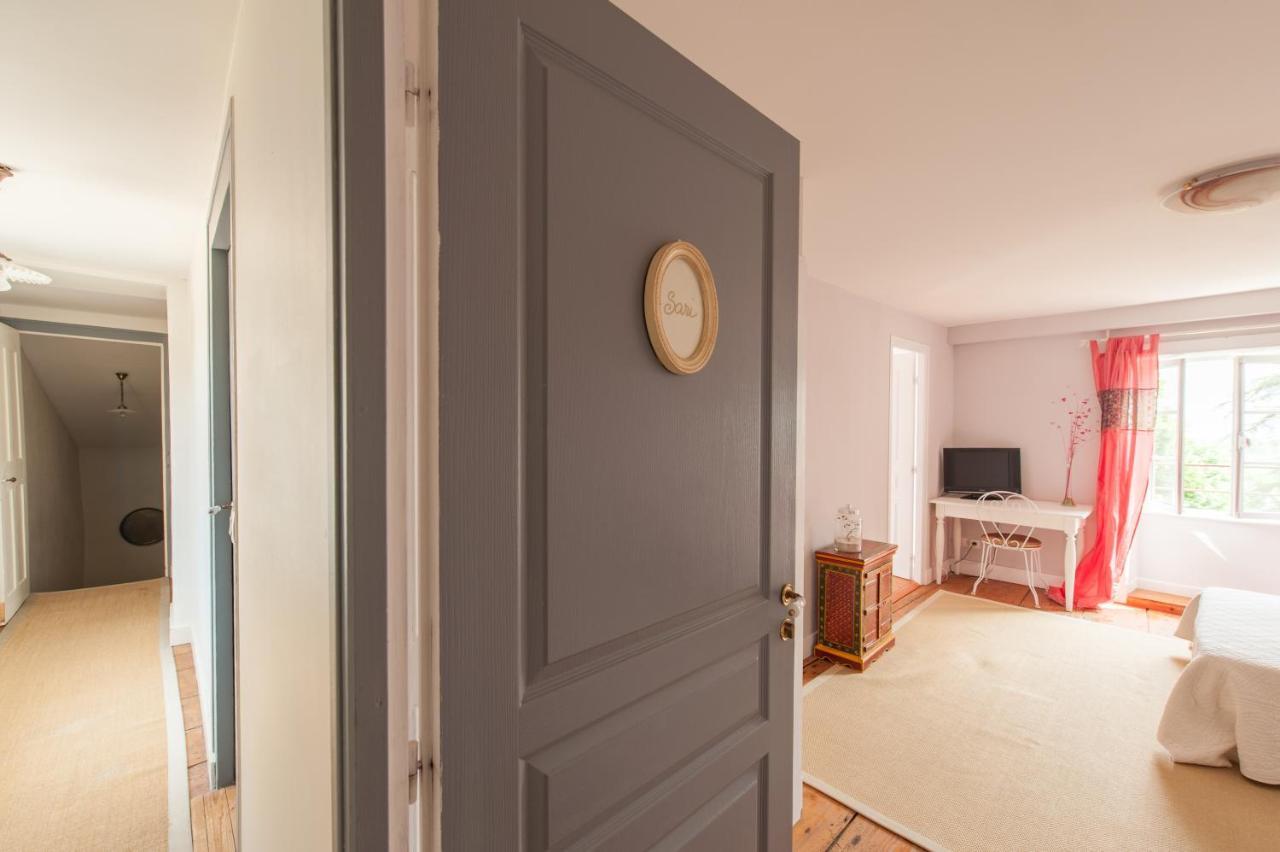 Chambres Et Table L' Echappee Bouvesse-Quirieu Luaran gambar