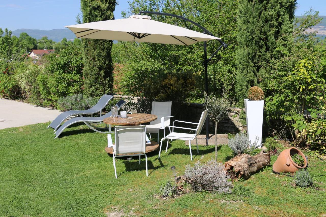 Chambres Et Table L' Echappee Bouvesse-Quirieu Luaran gambar