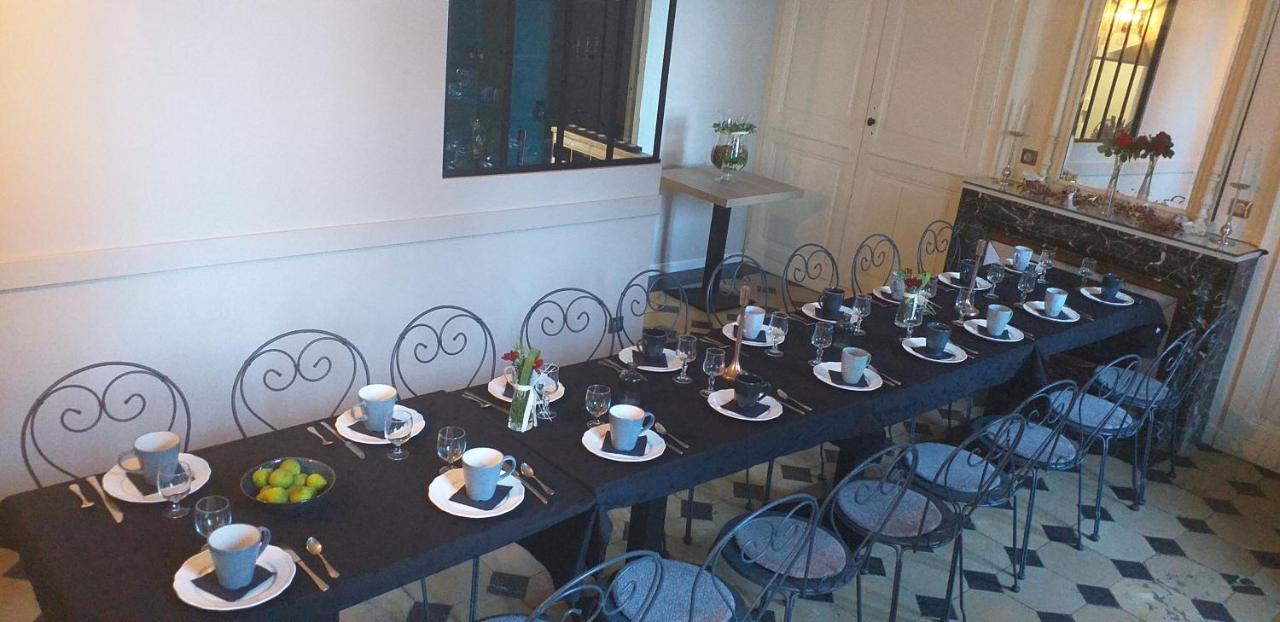 Chambres Et Table L' Echappee Bouvesse-Quirieu Luaran gambar